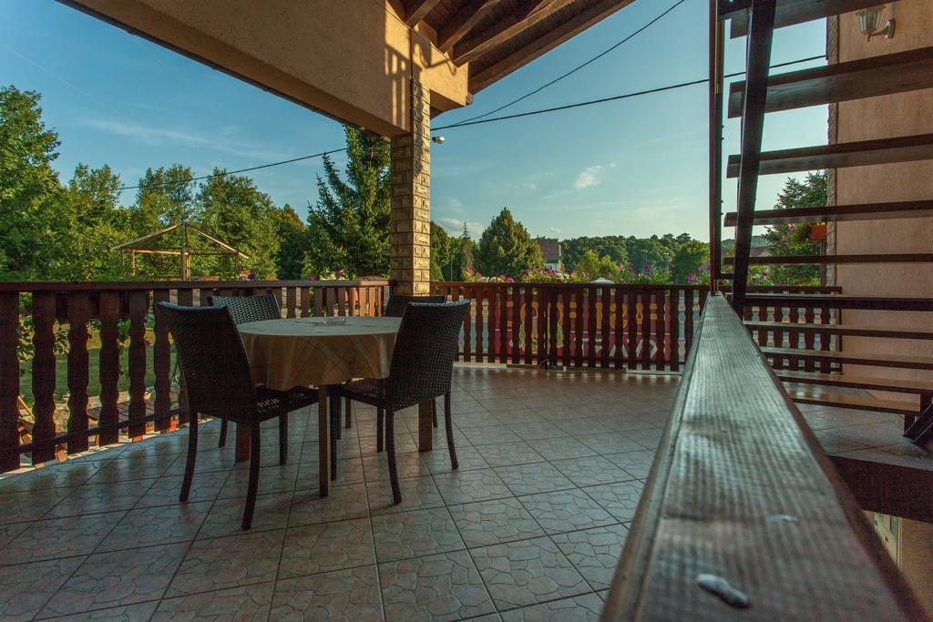 Guesthouse Žalac Slunj Eksteriør billede
