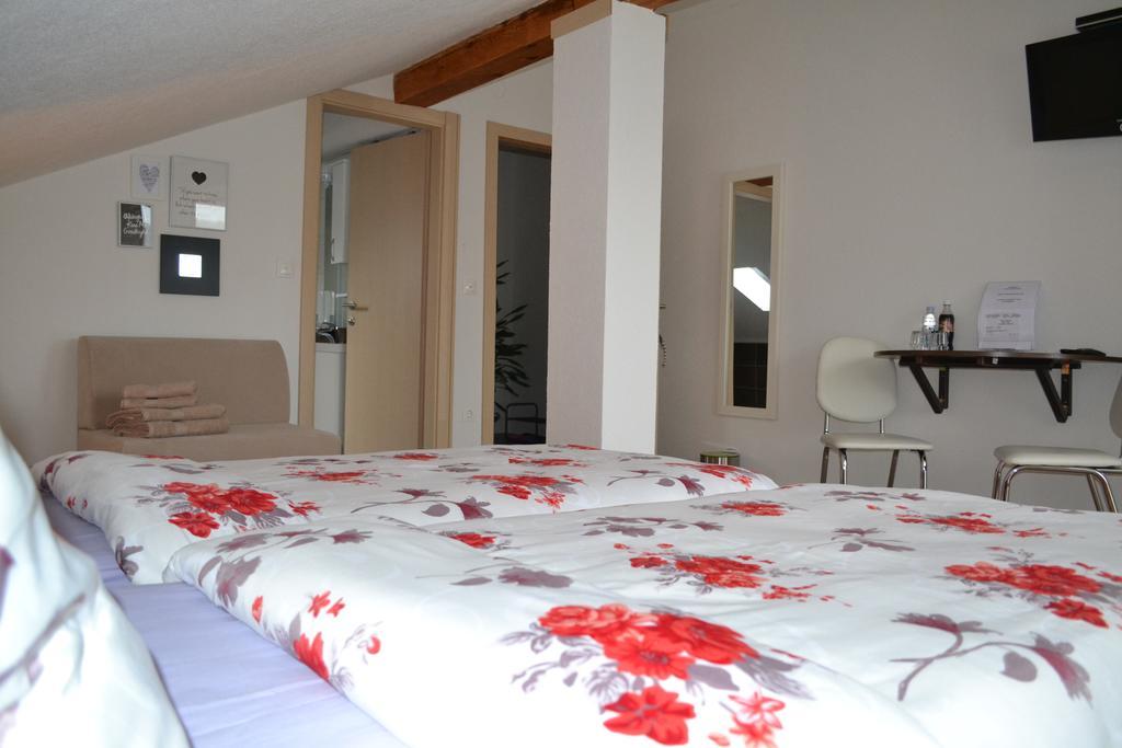 Guesthouse Žalac Slunj Eksteriør billede